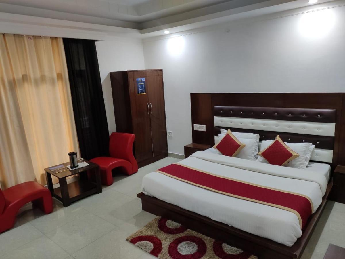 Hotel Vansh Касоль Екстер'єр фото